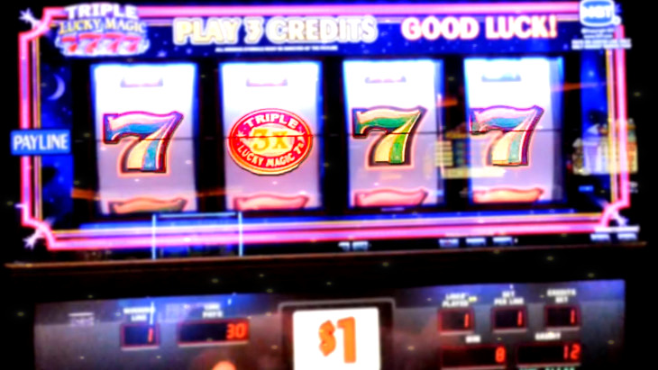 Lucky 7's Slot Machines